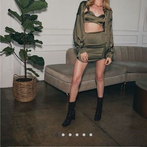 Forever 21 olive green satin skirt